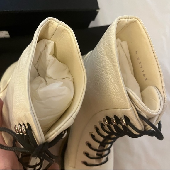 New Chanel Classic Lace Up Boots 39 Pearlized Grained Calfskin Cap Toe Combat - Picture 13 of 15